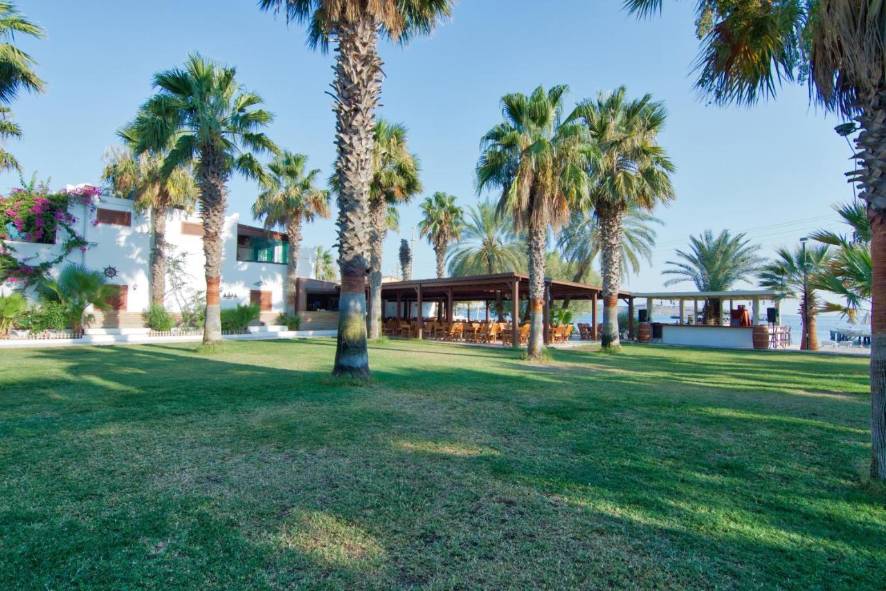 Selvi Beach Hotel Голтуркбуку Екстер'єр фото
