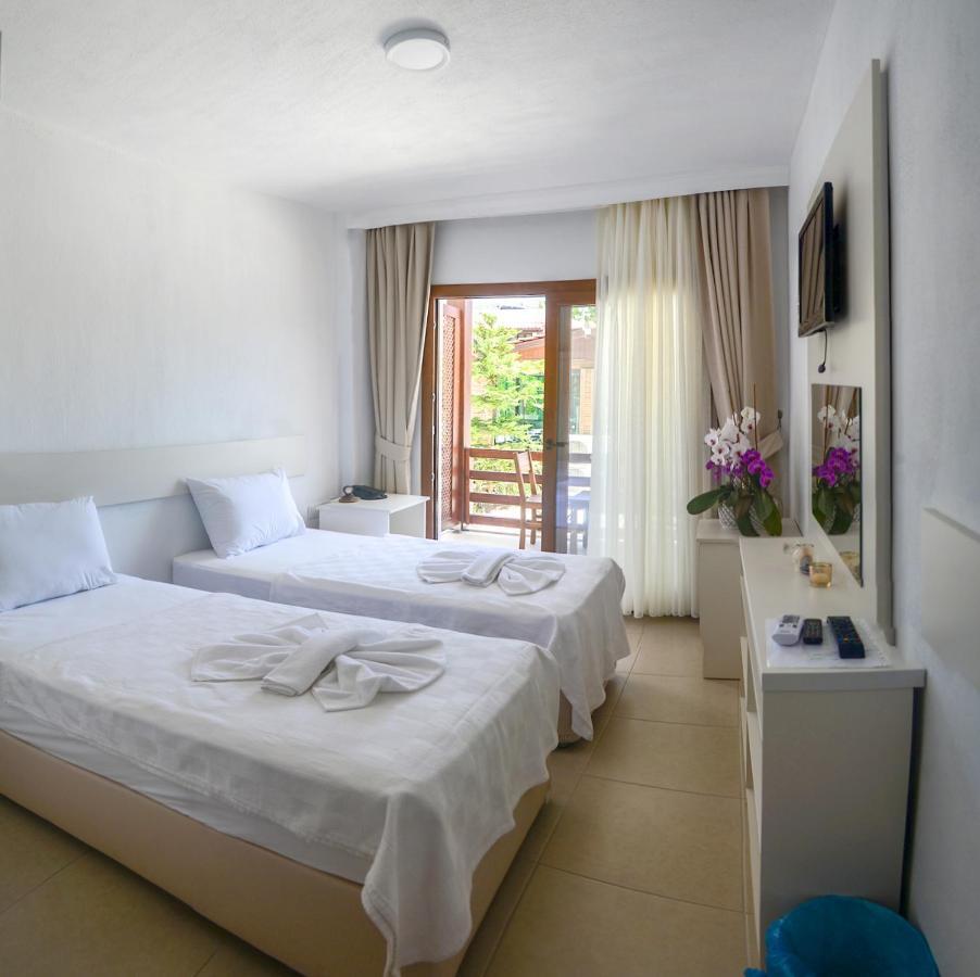 Selvi Beach Hotel Голтуркбуку Екстер'єр фото